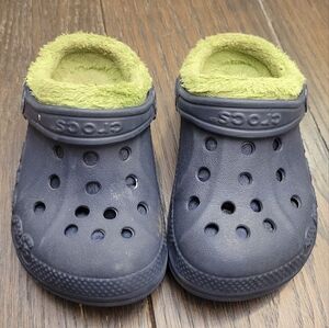 Toddler lined Croc